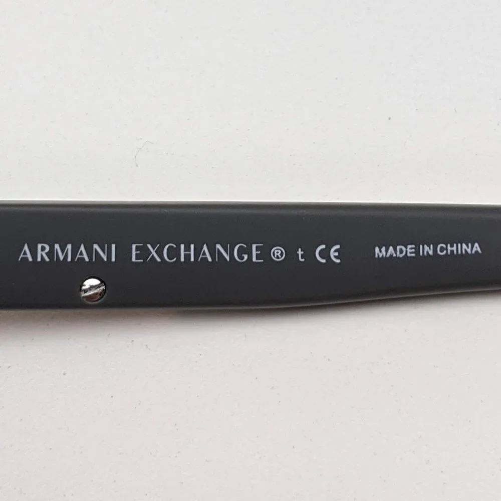 Armani Exchange 10 excellent